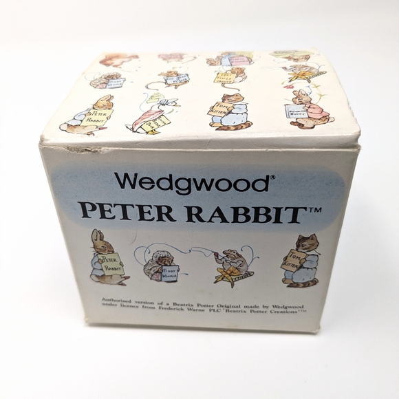Wedgwood of Etruria & Barlaston 1976 Peter Rabbit Mug - Picture 9 of 10